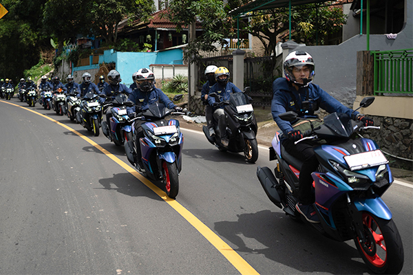 Keseruan Touring Yamaha Aerox Alpha di Jalur Viral Naringgul