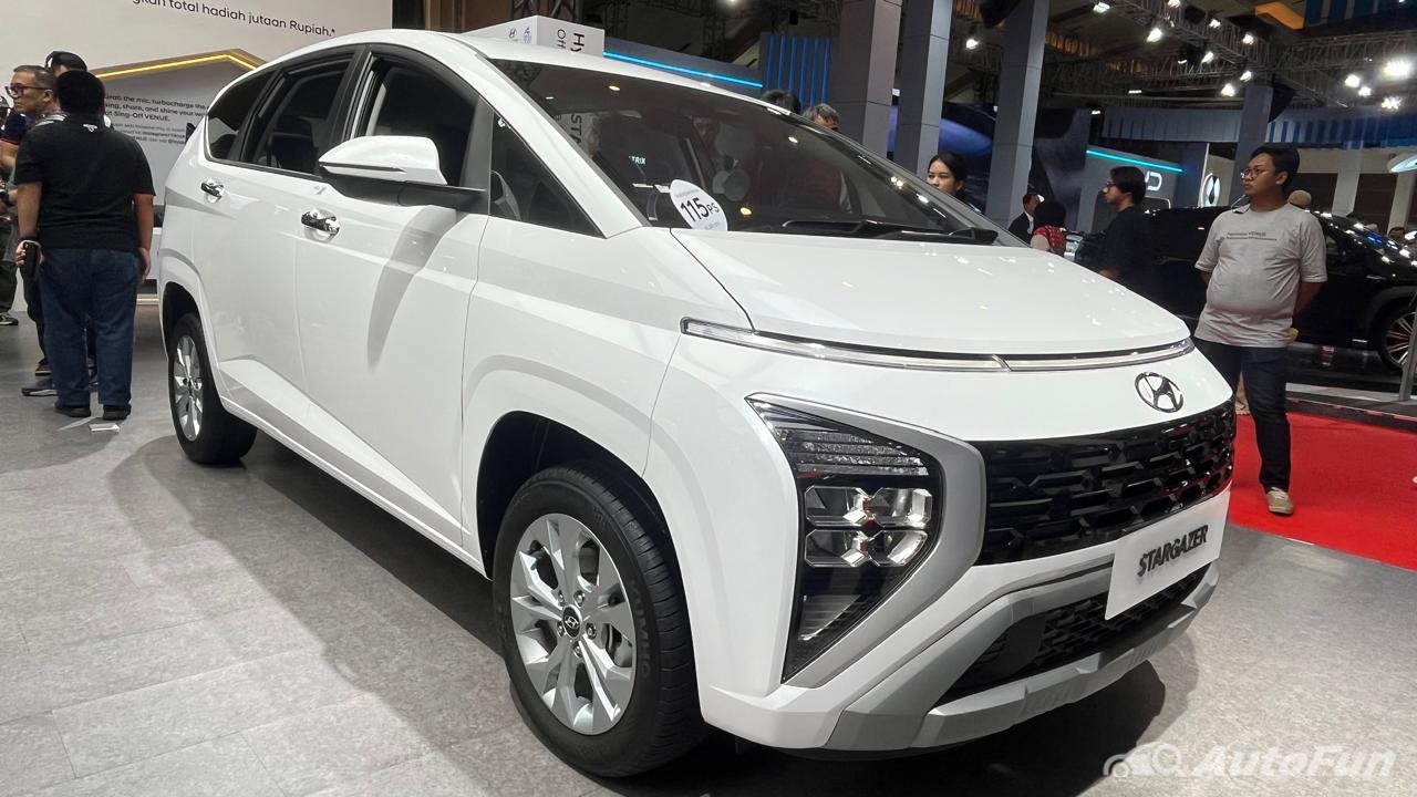 mobil baru di IIMS 2025