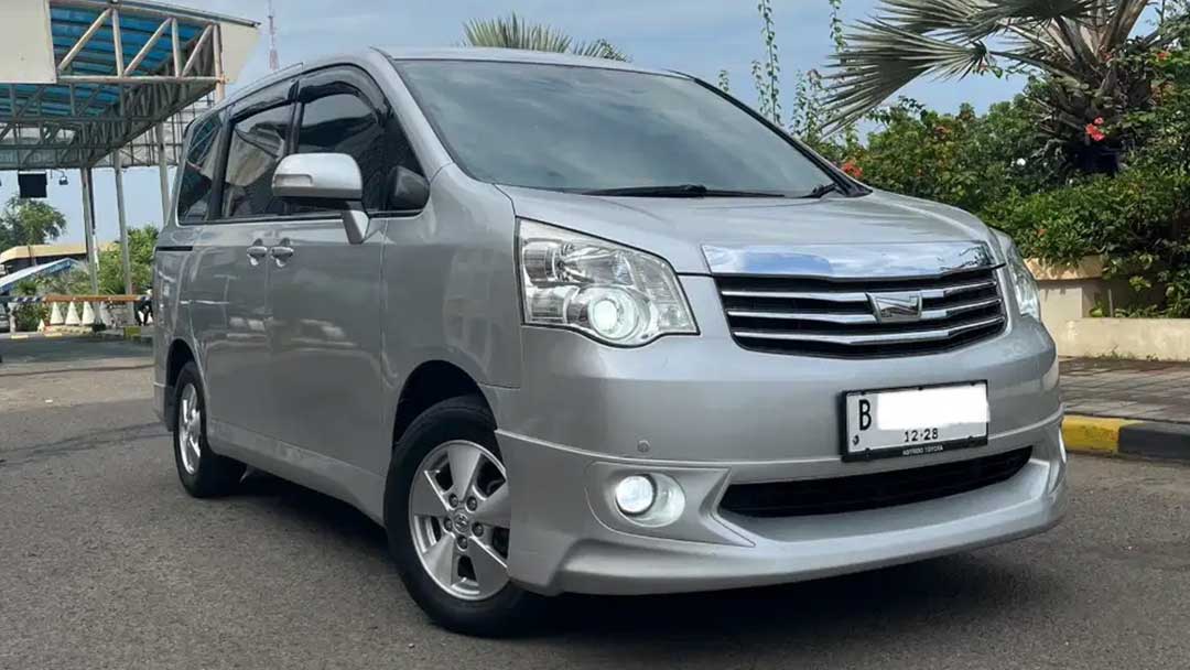 Kelebihan dan Kekurangan Toyota NAV1, Harga Bekasnya Setara Daihatsu Sigra Baru!