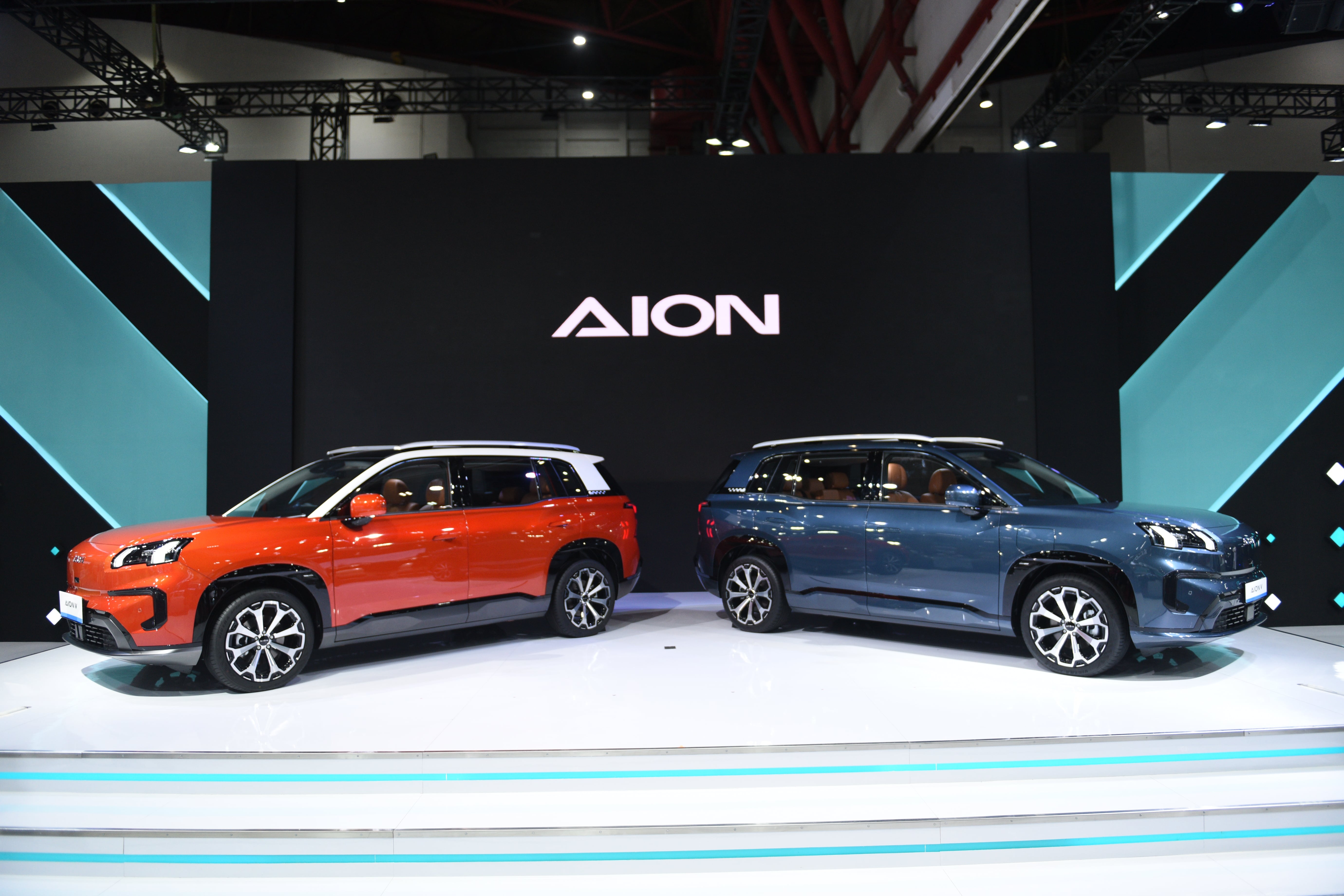 AION Tampil Memukau di IIMS 2025 dengan Konsep Booth Interaktif dan Inovatif