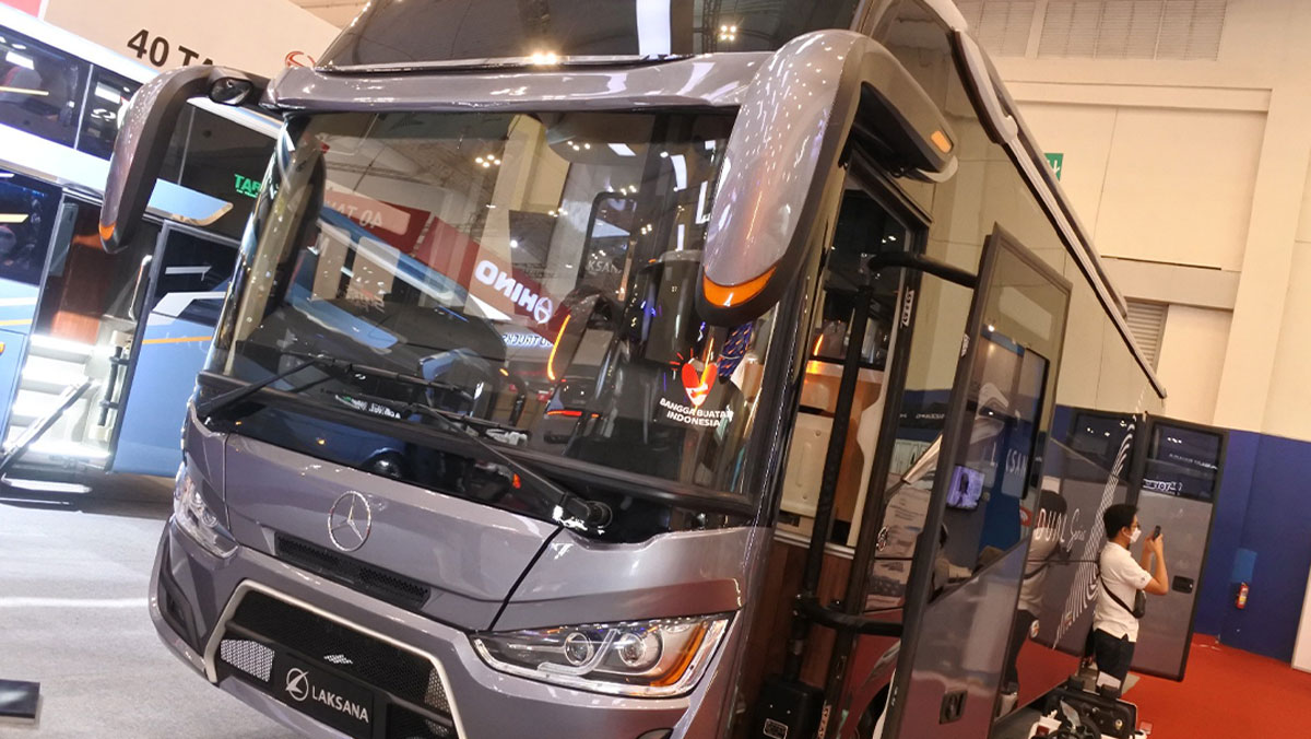Cara DCVI Kawal Armada Bus Mercedes-Benz Saat Mudik