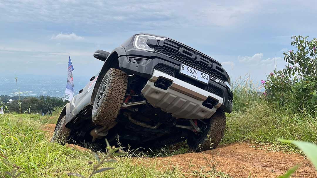 Merasakan Langsung Ford Ranger Raptor 3.0L V6 di Habitat Aslinya