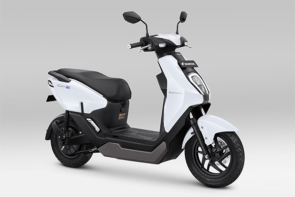Motor Listrik Jepang Paling Murah, Ini 5 Daya Tarik Honda ICON e: