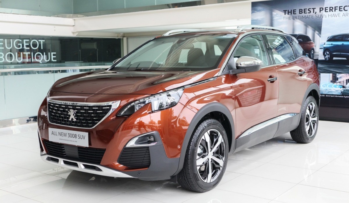 Yuk, Bandingkan Pengalaman Berkendara Peugeot 3008 Allure Plus 2020 Dengan BMW X1!