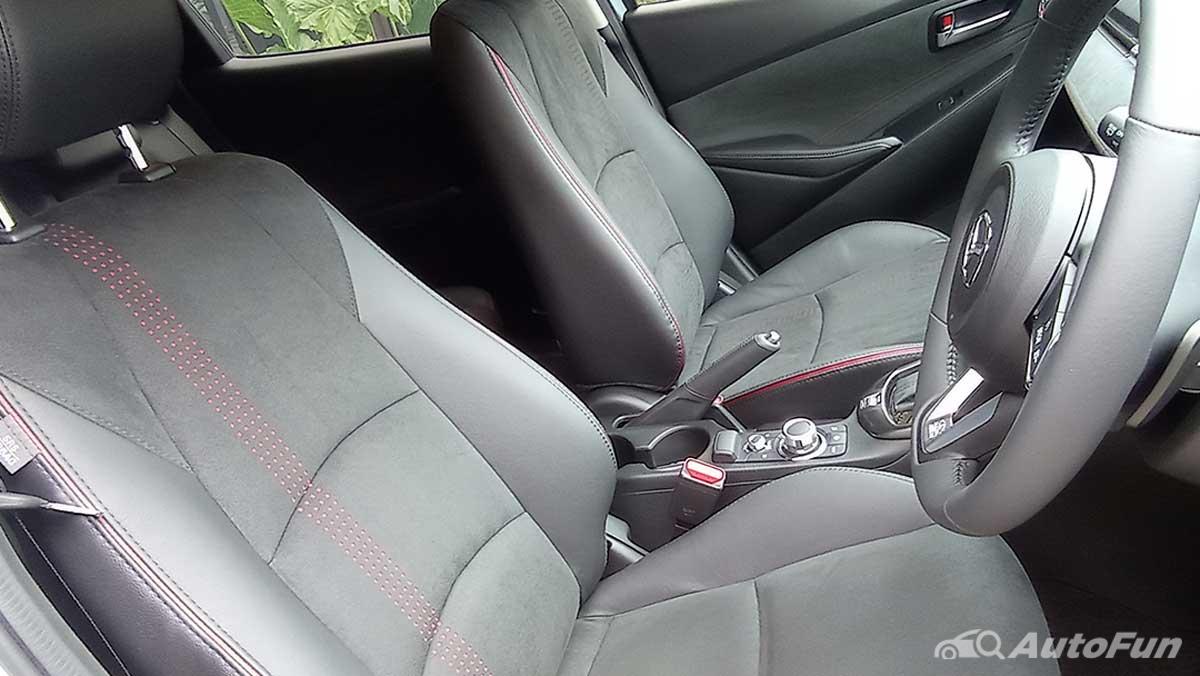 mazda2 hatchback 2023