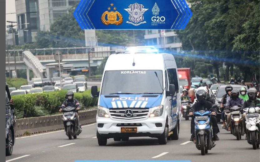 Polisi Punya Mobil Komando Berbasis Mercedes-Benz Sprinter, untuk Apa Ya?