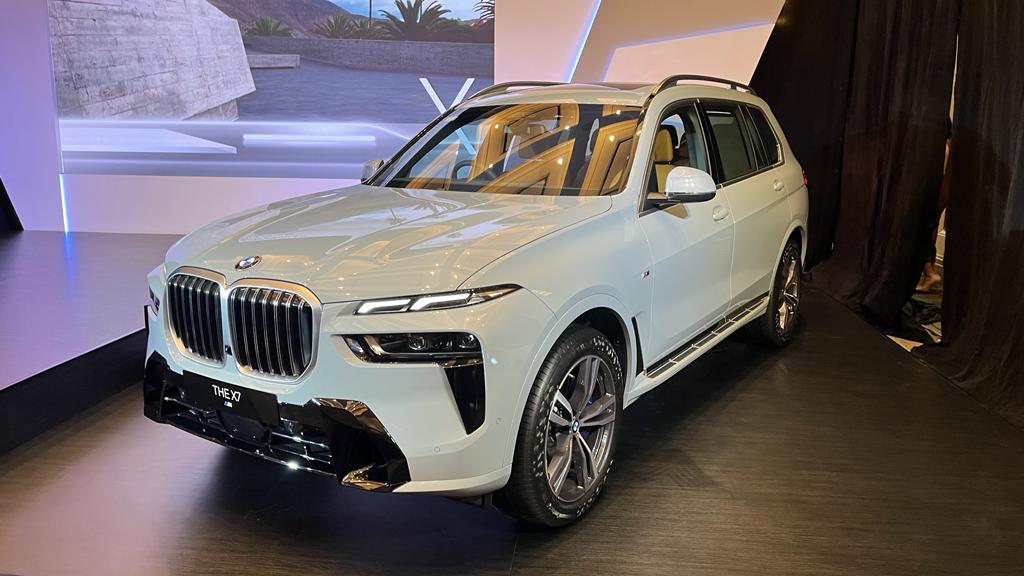 Usung Teknologi Mild Hybrid, Harga New BMW X7 2023 Dibandrol Rp2,7 Miliar OTR Jakarta