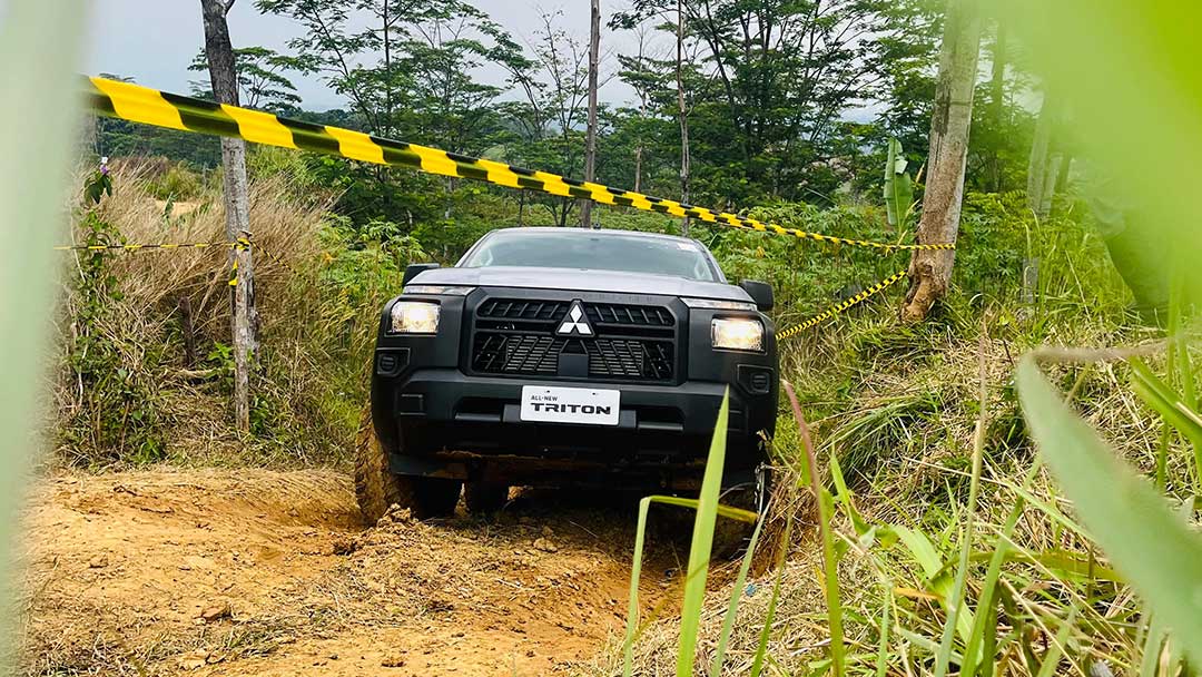 Test Drive All New Mitsubishi Triton 2024: Taklukan Tanjakan Ekstrim di Trek Off-road Gak Pakai Ngegas!