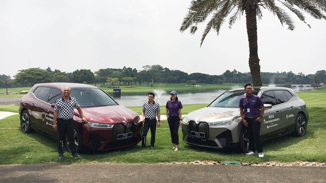 15 Mobil Listrik BMW iX Dipakai Para Pegolf BNI Indonesia Masters 2023
