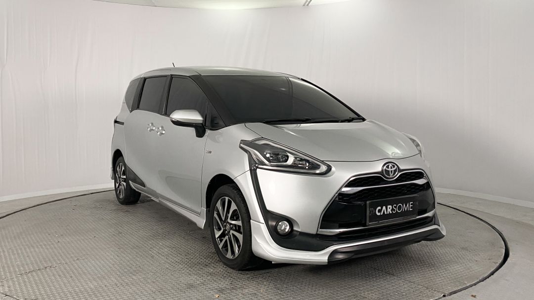 Harga Bekasnya Cuma Rp180 Jutaan, Toyota Sienta Tipe Q 2017 Apakah Lebih Istimewa Dari Tipe V?