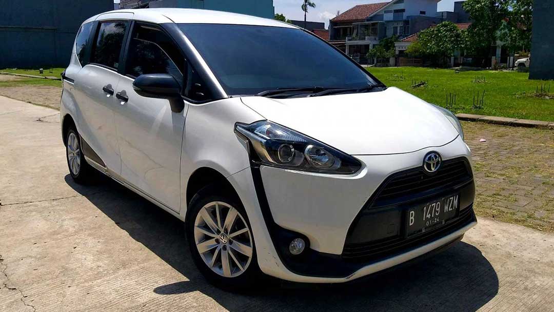 Alternatif Daihatsu Sigra 1.0 M, Toyota Sienta E 2017 Jadi Opsi Menarik