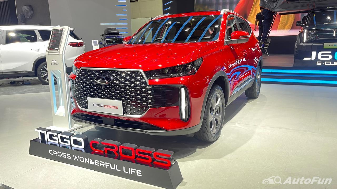 mobil baru di IIMS 2025