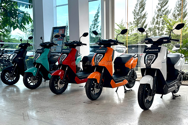 Bentuknya Kecil, Tapi Bagasi Honda ICON e: Tembus 26 Liter!