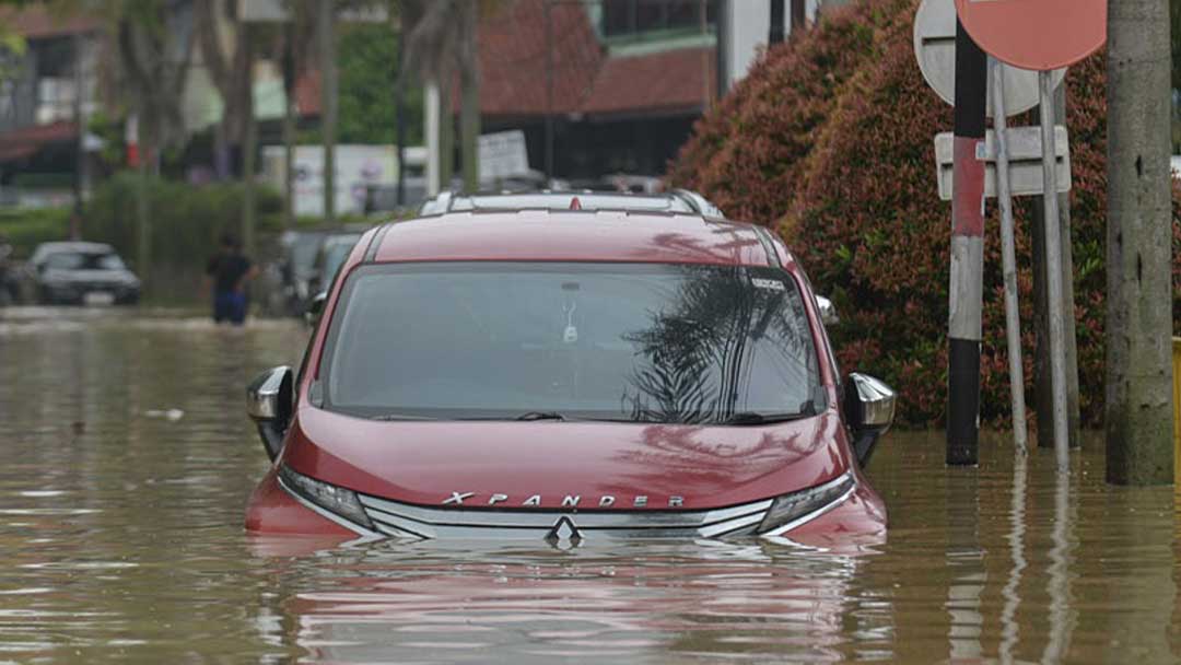Mobil Terendam Banjir, Mitsubishi Beri Diskon Biaya Perbaikannya