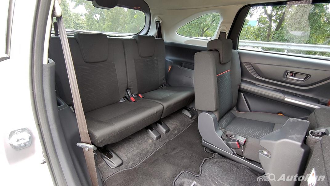 Interior Image 18