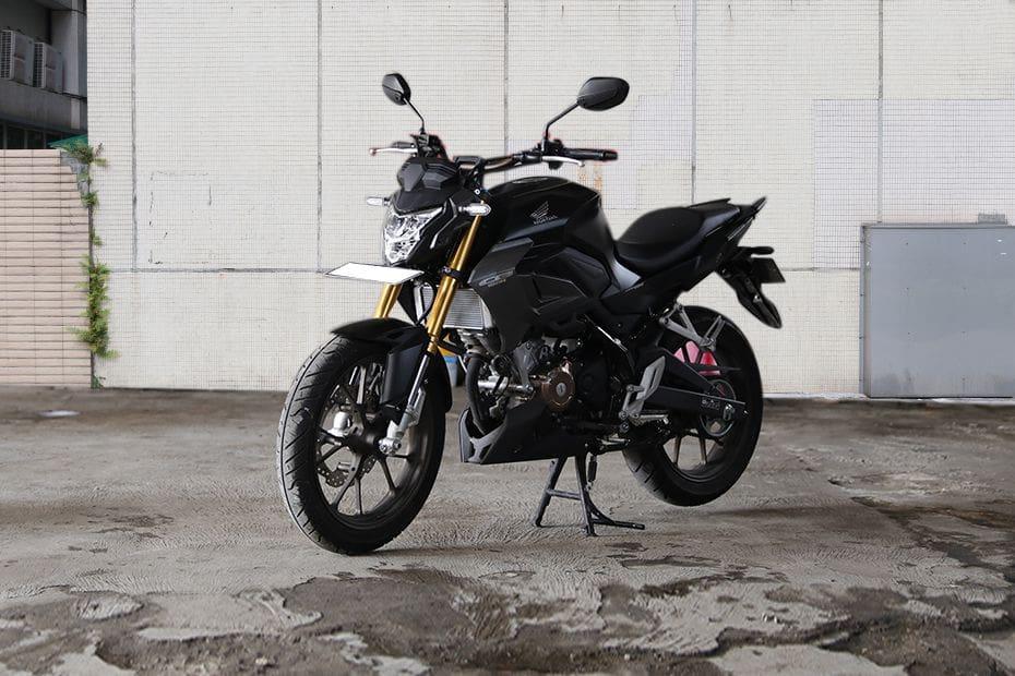 Gambar Honda CB150R StreetFire