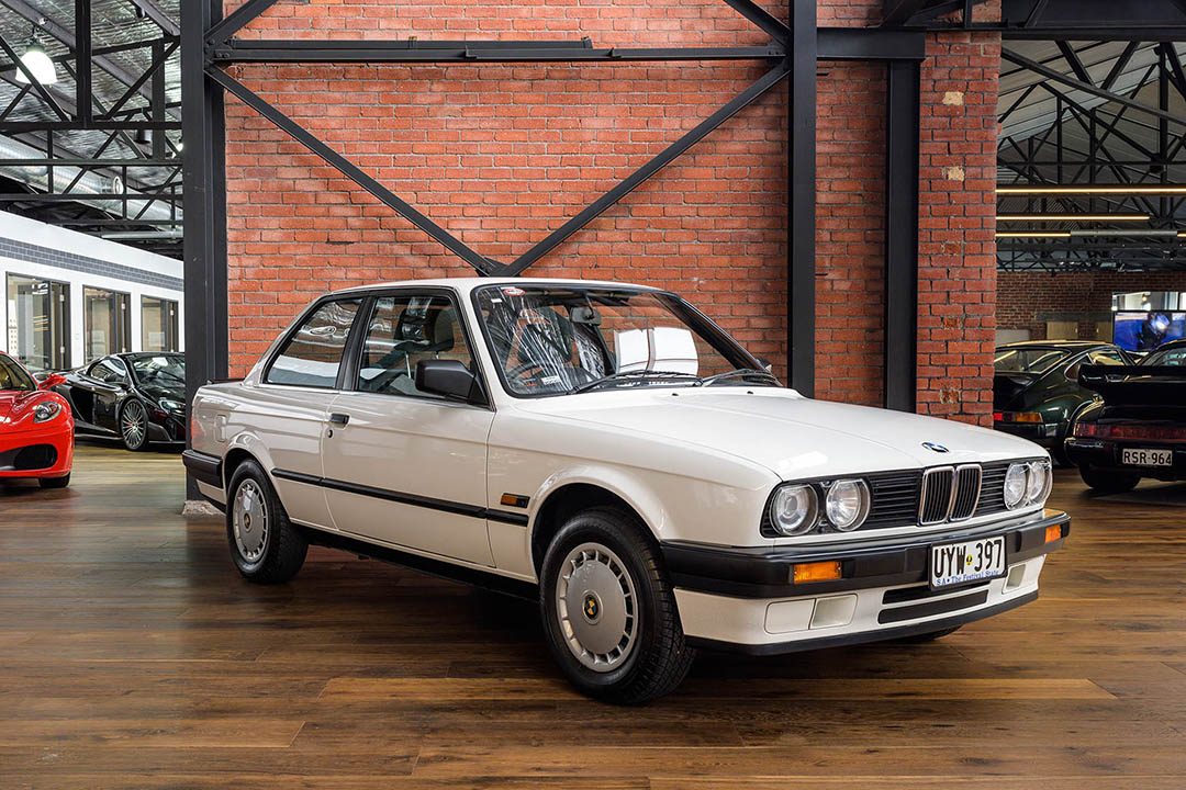 Hal Ini Perlu Diketahui Sebelum Beli BMW E30 318i Bekas | Autofun