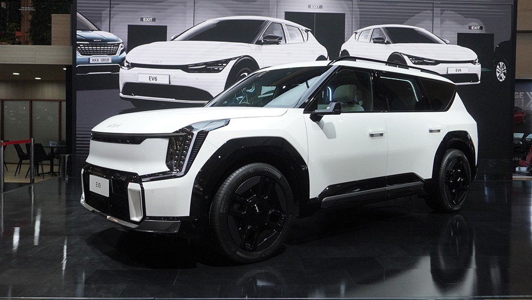Canggihnya Kia EV9 GT-Line, Mobil Listrik Buat Keluarga Para Bos di Indonesia
