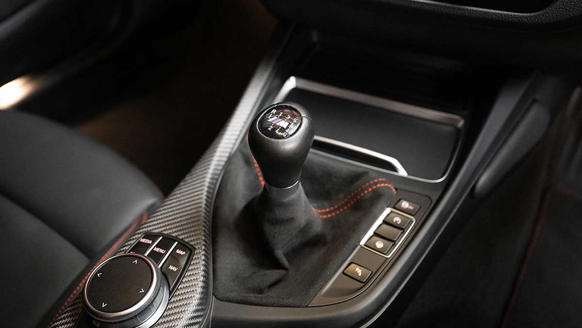 BMW Ucapkan Selamat Tinggal untuk Transmisi Manual