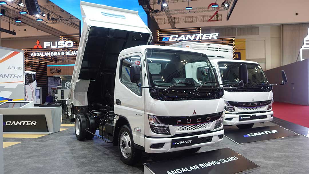 Begini Cara Mitsubishi Fuso Berkontribusi Positif Bagi Indonesia