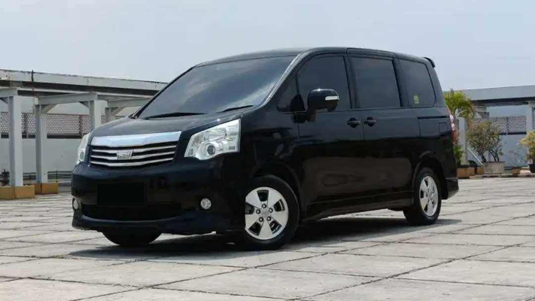 Perbedaan Toyota NAV1 G dan V, MPV Mewah dengan Harga Murah