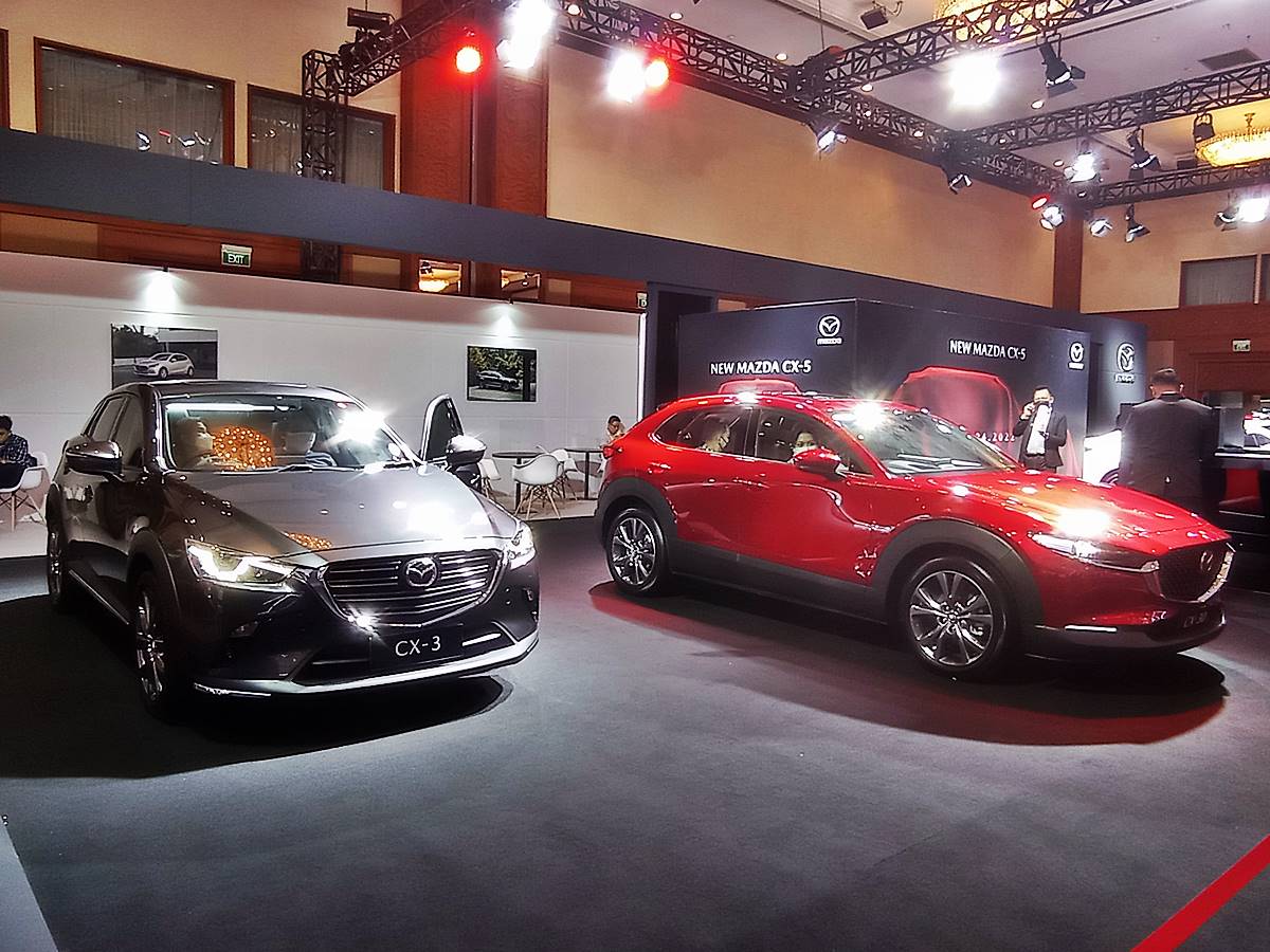 Mazda Goda Pengunjung dengan Promo Bunga 0 Persen di Jakarta Auto Week 2022