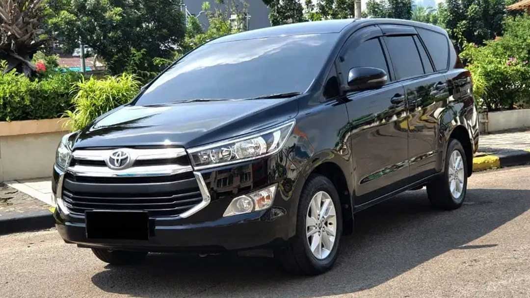 Interior Mobil Travel Nyaman