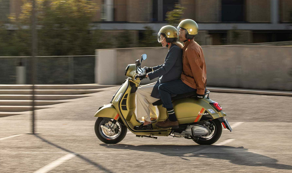 Vespa GTS 2023 Rilis Besok, Pakai Keyless dan Panel Meter Digital!